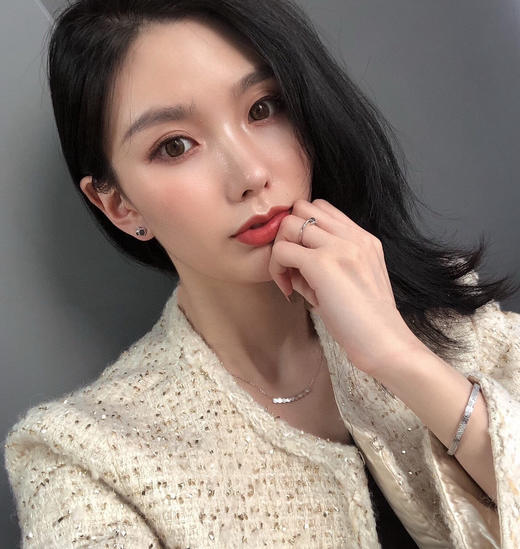 v金材质CH@UMET 爱·巢系列项链 商品图8