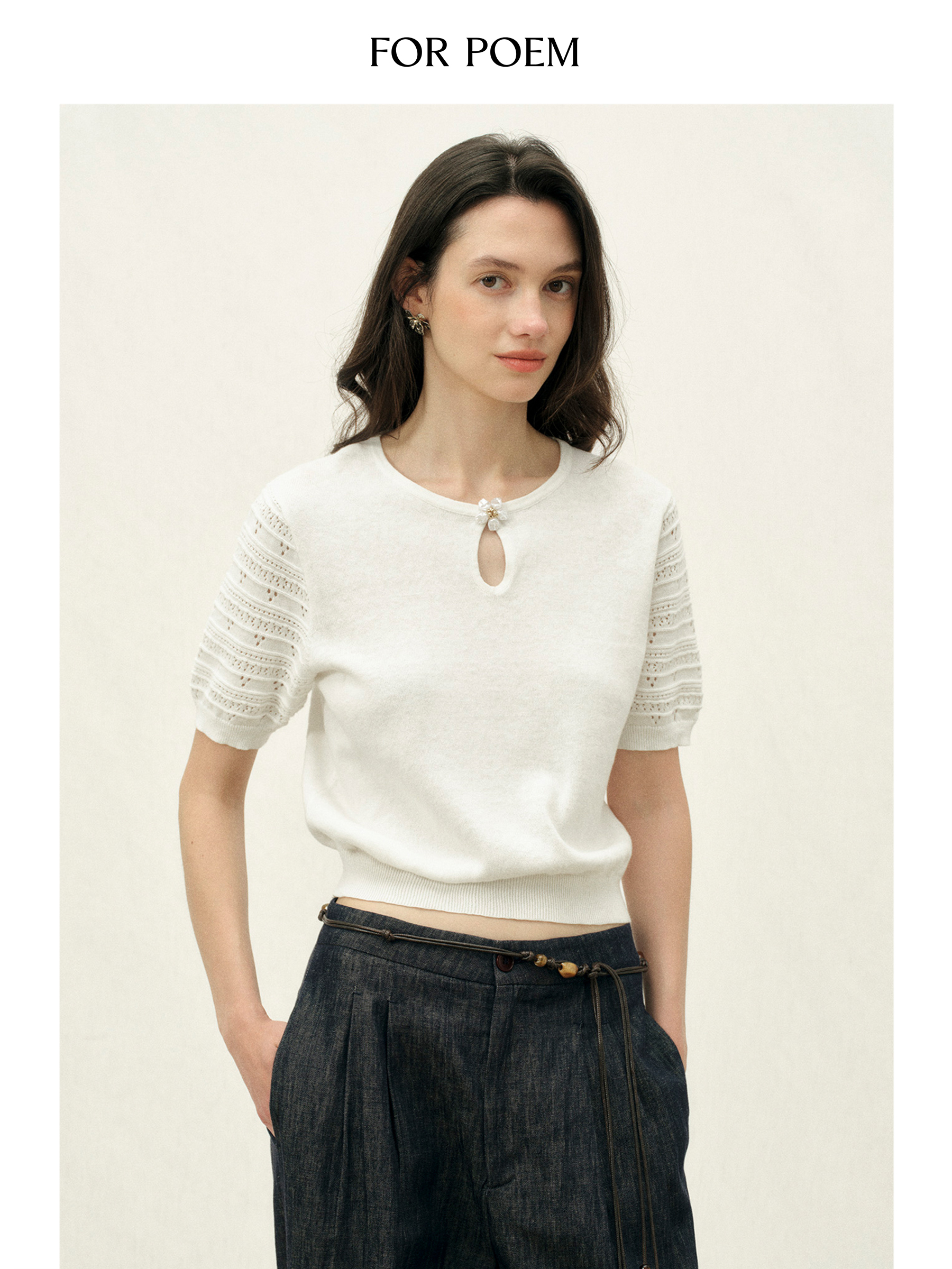 ForPoem 26/SS 原创设计棉麻混纺水滴领花朵针织上衣宽松H型短袖