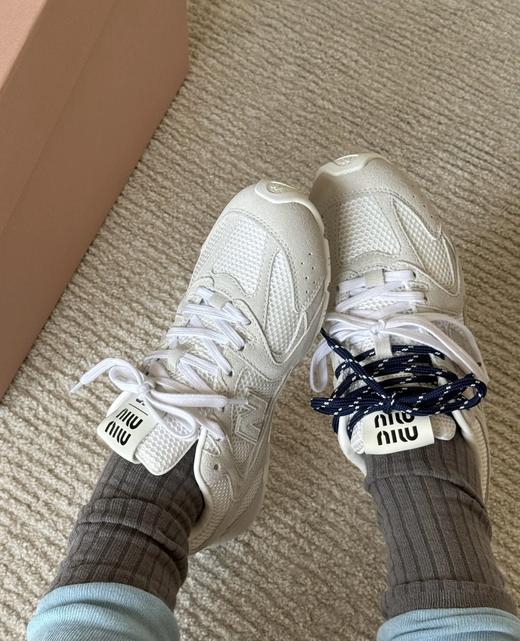 缪缪 携手NB打造的特别款运动鞋 商品图8