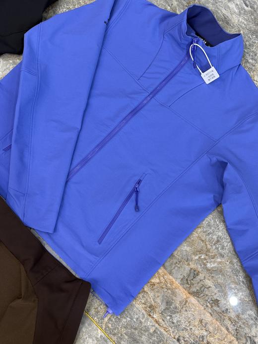 点此购买 凯乐石M8女士立领软壳防风防泼耐磨户外夹克 yw 344158 商品图14