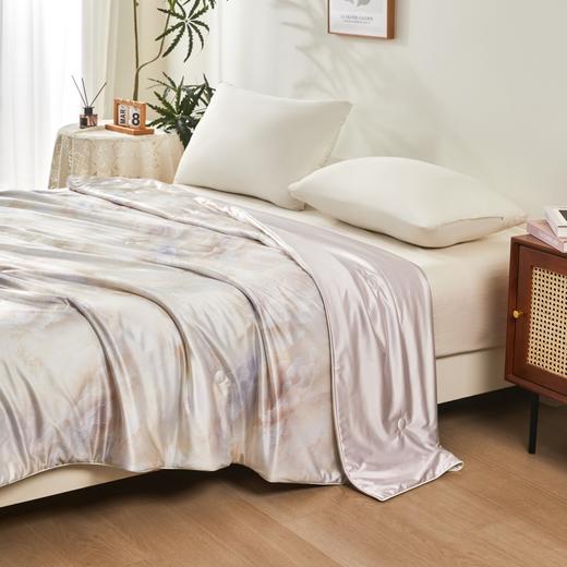 【2026年新款】VCIEL韦莎 冰丝绸桑蚕丝夏被 含桑蚕丝填充 柔润透气 整夜不闷汗 冰丝绸面料 触肤即凉 夏天自带降温感 商品图6