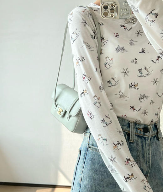 香奈儿 26P春夏 皮肩带𝖬𝗂𝗇𝗂手拿包 小鸡黄/淡灰色两色 商品图10