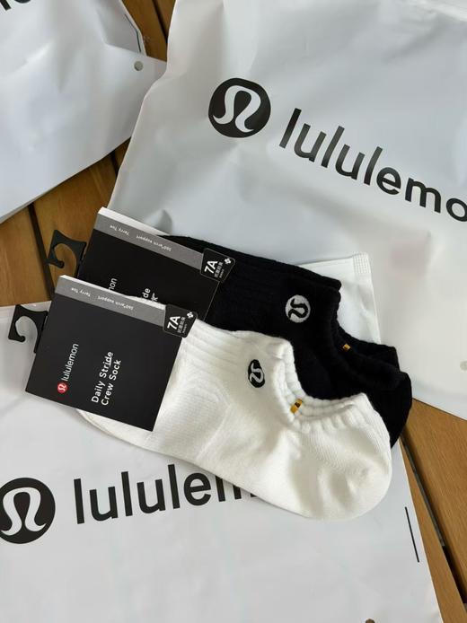 一包十双！黑白各5双！原单！ lululemon 船袜Daily Stride 系列 经典 logo 款 7A 抗菌吸汗透气短袜船袜 商品图0