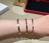 V金版【Z品定制级 1:1钢印 】卡地亚经典love手镯 经典中的经典，辨识度超高。分为窄版和宽版，窄版更纤细日常，宽版则气场全开  单戴或叠戴都超美~ 商品缩略图0
