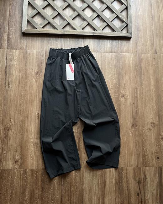 点此购买 Lululemon露露女士腰部花边褶皱运动休闲长裤 xj 344173 商品图2