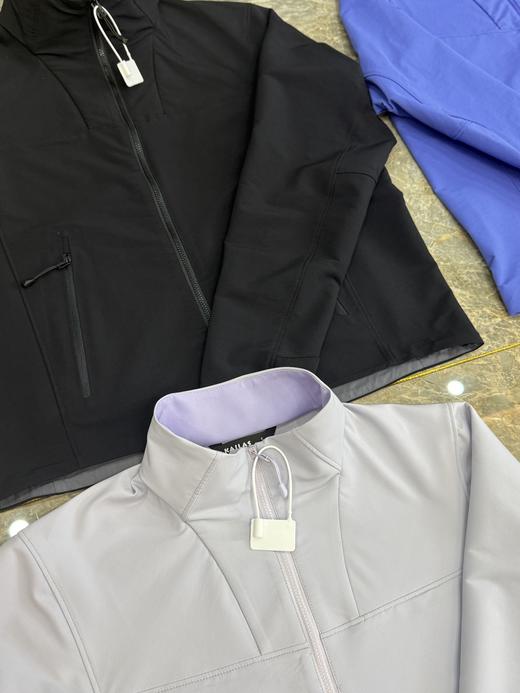 点此购买 凯乐石M8女士立领软壳防风防泼耐磨户外夹克 yw 344158 商品图9