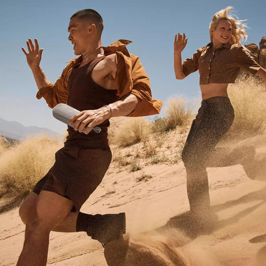 低音区很棒，户外无线音响。超大分贝蓝牙限定自降噪音响E040466 商品图8