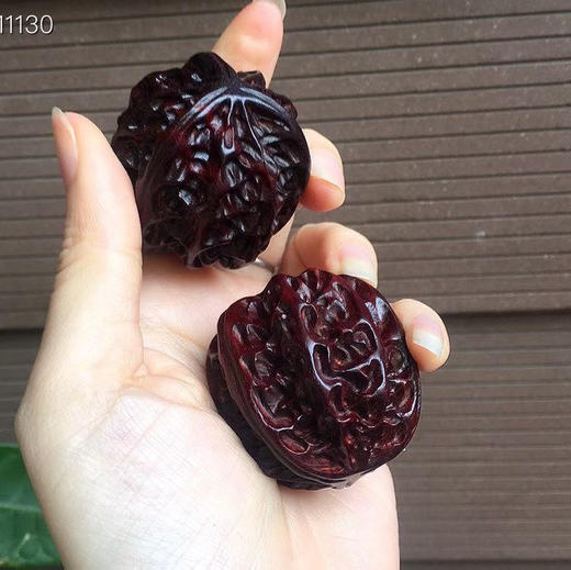【青山特价】小叶紫檀核桃 一对 40*40mm 商品图7