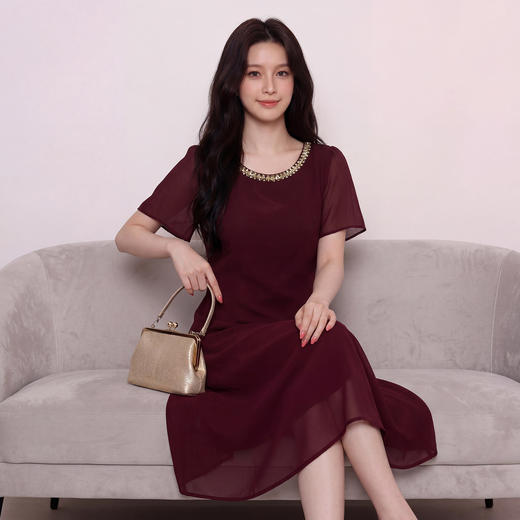 奢姿大码女装2026夏季烫钻圆领雪纺连衣裙胖妹妹遮肉减龄A字裙9962892433 商品图3