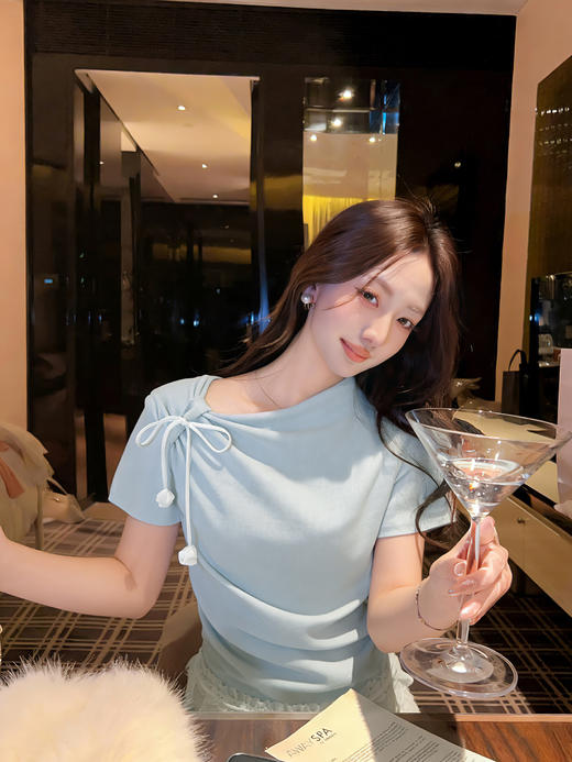 张心子【一见倾心】设计感温柔法式打结上衣女长袖夏季新款打底衫 U2603045 商品图12