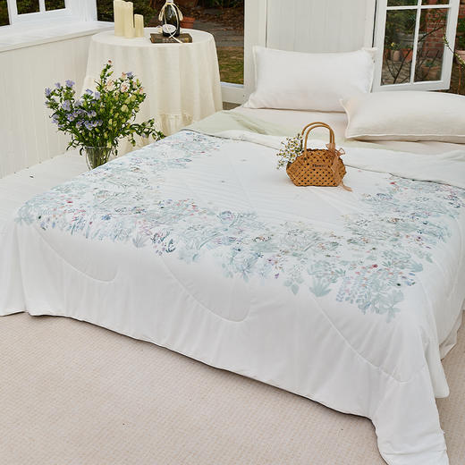 【2026年新款】VCIEL韦莎 奢润珍珠蛋白夏被  珍珠蛋白填充 A类安全标准 AB面设计 如触玉石般清凉 如抚过丝绸般顺滑 一面软糯一面凉感 商品图2