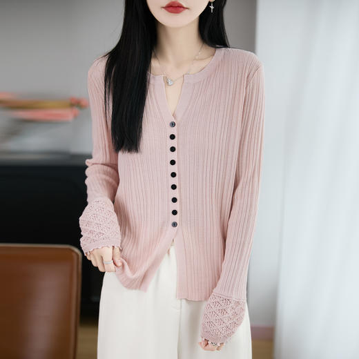 百媚生 V领针织衫女修身显瘦坑条开衫FA-895A-40 商品图2