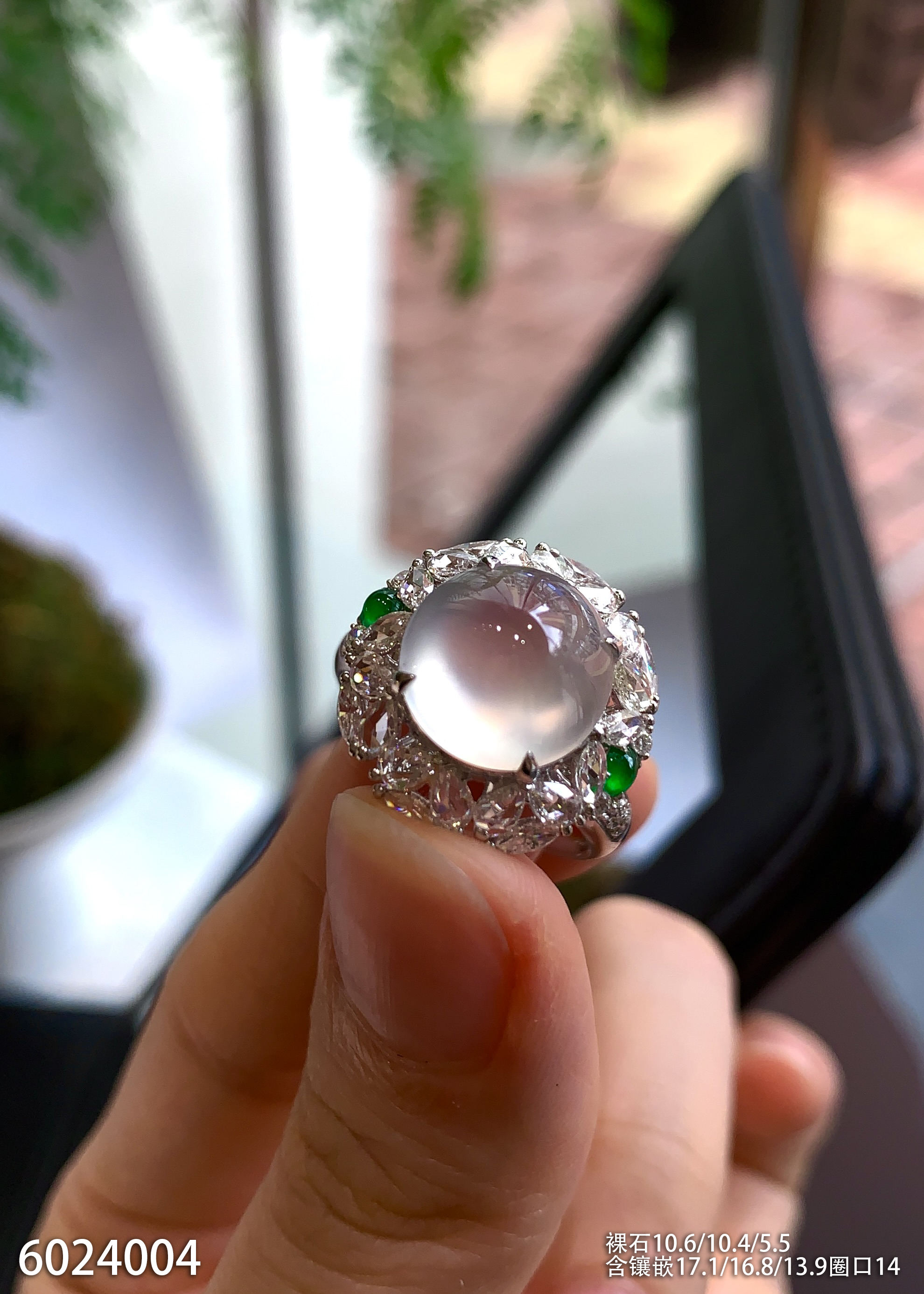 6024004，蛋面戒指。具体价格微信咨询