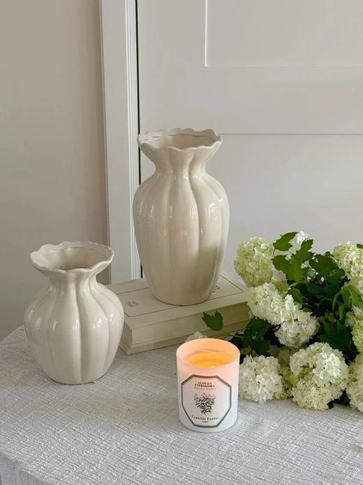 【Stoy法式浪漫奶油白戴妃瓶】拿捏温柔与复古刚刚好~简约奶油白+立体瓜棱纹理，WD 商品图3