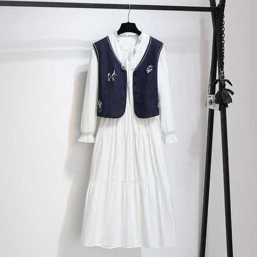 丁摩 套装复古刺绣牛仔马甲配连衣裙女收腰a字春秋装两件套裙装6ZF-A007 商品图0