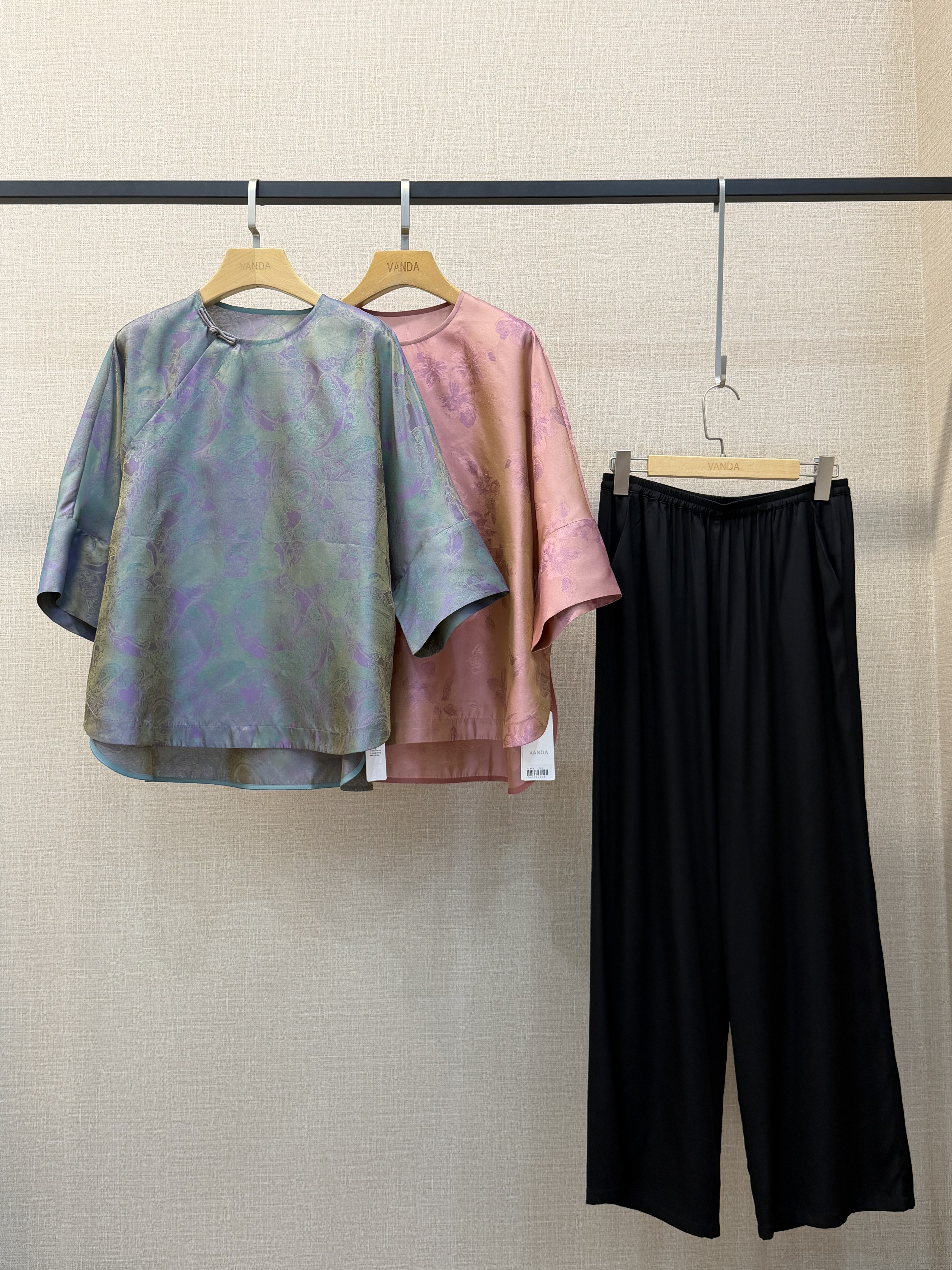 浮光锦立体剪裁上衣