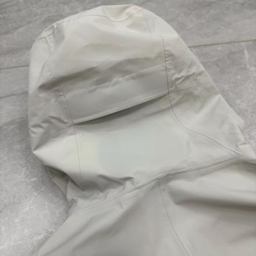 F040511春季新品户外冲锋衣夹克情侣款拼接透气连帽外套 商品图9