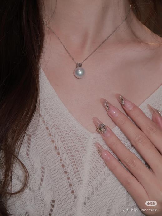 一店d 世纪经典款来给你们安排啦
戴安娜王妃、赵丽颖同款施华洛珍珠项链&耳钉 如果女人一生只能拥有一件珠宝首饰，那必定是珍珠 商品图13