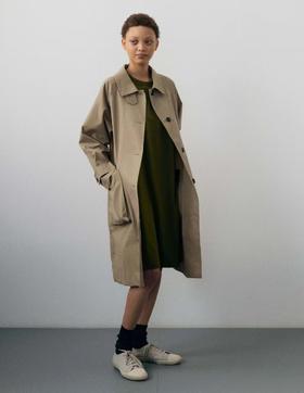 MHL 26SS 砂灰色/象褐色防泼水斜纹棉MAC工装长外套