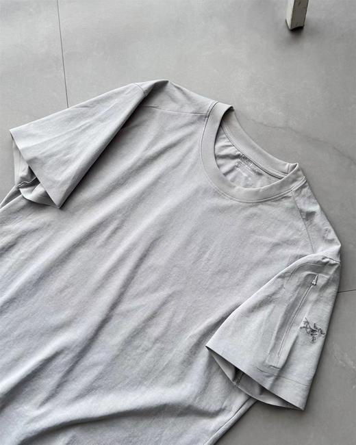 F040527男女同款吸汗透气户外运动圆领宽松休闲日常短袖T恤 商品图12