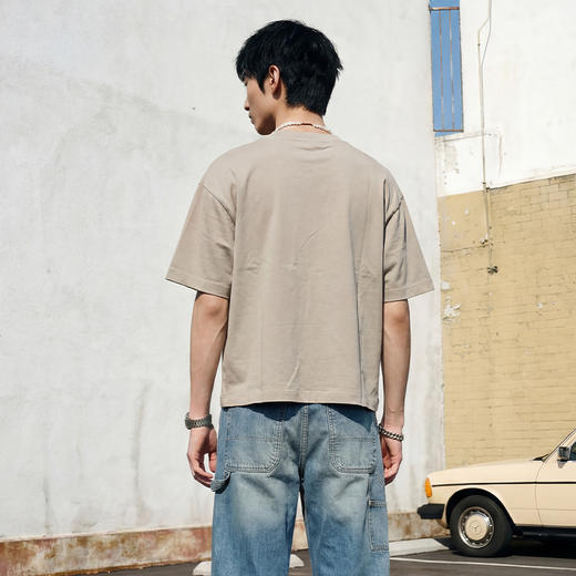 DRONKOO 2026 圆领左胸刺绣字母微阔短袖T恤 商品图4