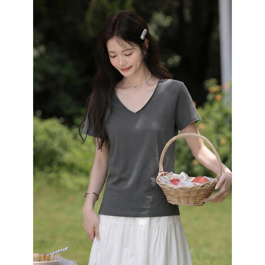 鹿向南【0407/00:00新品】灰色T恤 商品图3