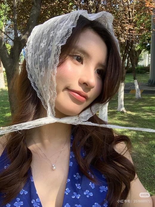 一店d 世纪经典款来给你们安排啦
戴安娜王妃、赵丽颖同款施华洛珍珠项链&耳钉 如果女人一生只能拥有一件珠宝首饰，那必定是珍珠 商品图11