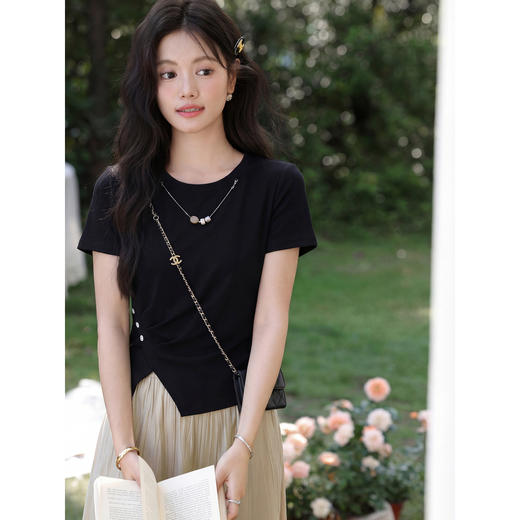 鹿向南【0407/00:00新品】黑色T恤 商品图3