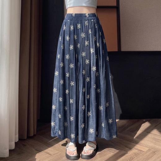 一眼心动~法式复古刺绣花朵牛仔裙 收腰显瘦A字裙女BSQ2618 商品图2