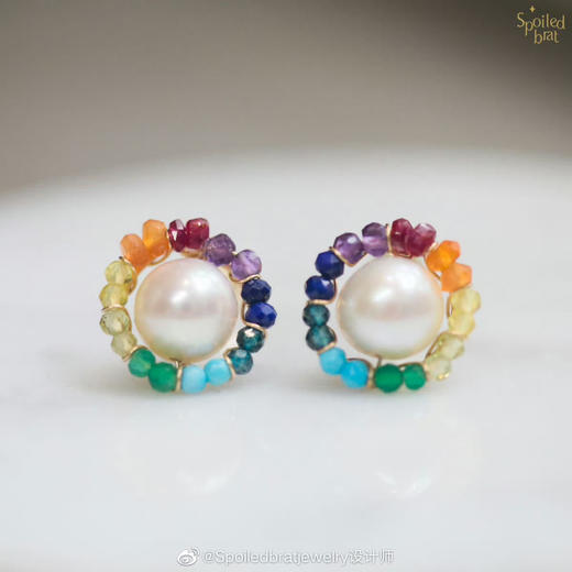 彩虹珍珠耳钉 商品图0