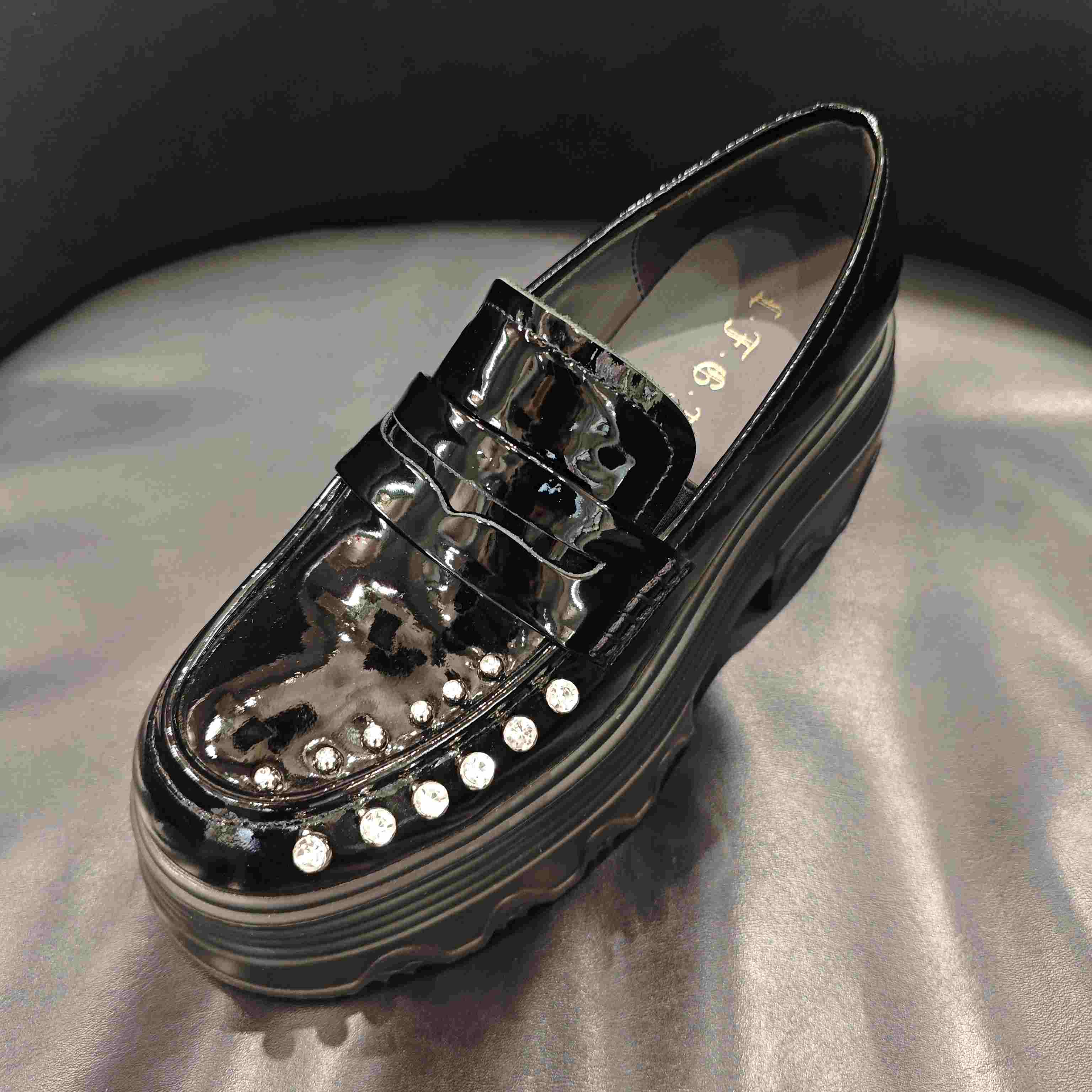 LFGJ凌介 19702时尚厚底乐福鞋