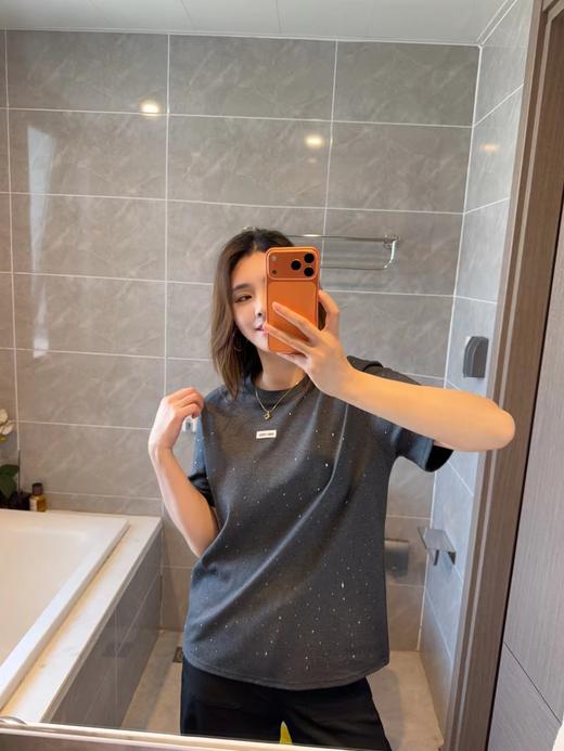 F040507日常简约休闲通勤重工烫钻圆领正肩版型短袖T恤 商品图8