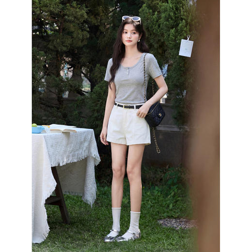 鹿向南「樱桃邦邦」灰色短袖T恤女夏新款亨利领修身显瘦正肩上衣 商品图4