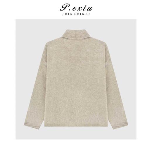 04-2潘依绣丁丁宠粉 干净优雅极简风软糯松弛感V领长袖针织开衫Q54214 商品图1