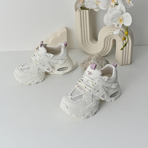 经典鲨2026年夏专柜新品韩版网面轻便透气休闲运动老爹鞋女KW160-629161 商品图3