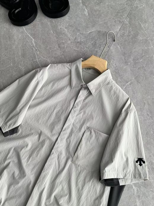 F040538轻户外简约利落短袖衬衫版型日常休闲百搭短袖 商品图13