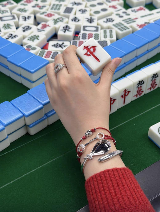 何方 葫芦红绳手链 商品图8