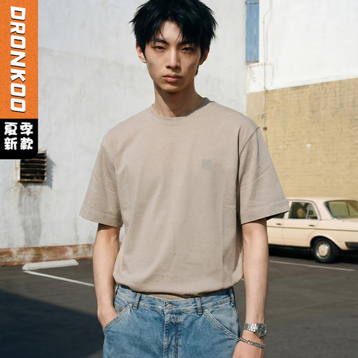 DRONKOO 2026 圆领左胸刺绣字母微阔短袖T恤 商品图0