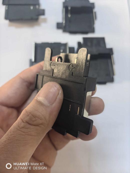 【货号04101】新款牧田18/21V锂电插脚带星标新款插脚三插片锂电工具链接插脚 商品图2