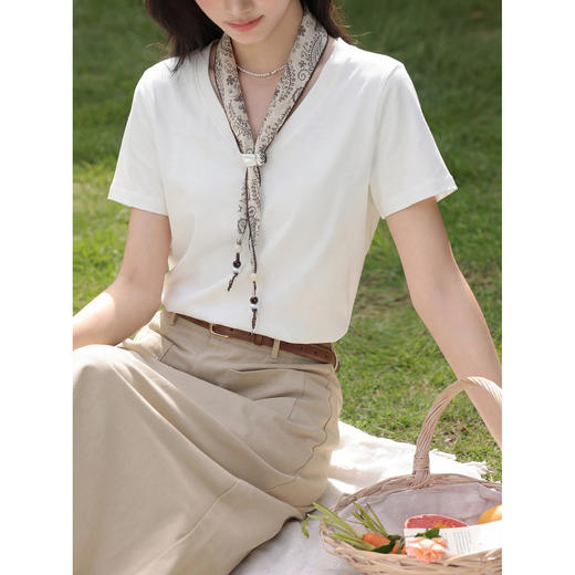 鹿向南【0407/00:00新品】白色T恤 商品图1