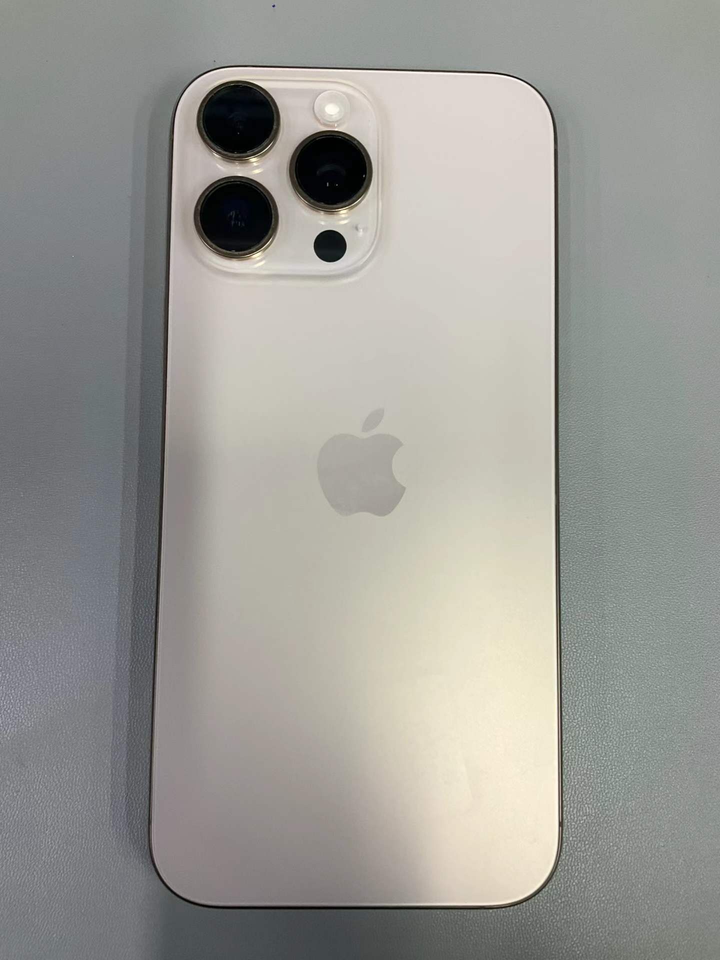 苹果16pro Max 512G金 电池效率90 成色98新 7399