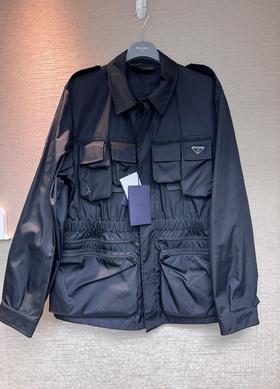 男款口袋三角标外套he020