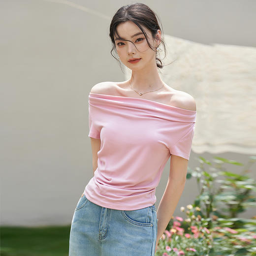 【限时秒杀】西遇一字肩短袖上衣女夏季新款大领口设计感显瘦短款正肩t恤V0050562 商品图0