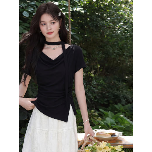 鹿向南「漫光叙夏」黑色短袖T恤女夏季高端小资不规则修身小上衣 商品图0