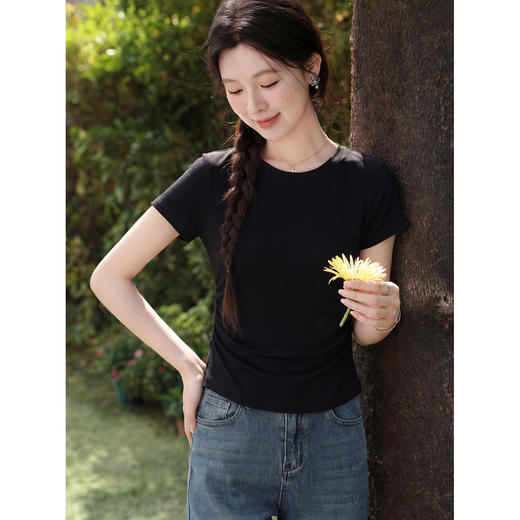 鹿向南【0407/00:00新品】黑色T恤 商品图0