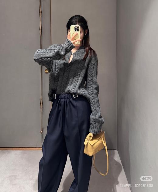 女款系扣针织毛衣hu014 商品图1