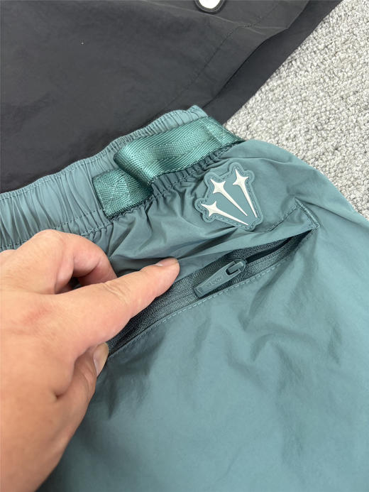 原单正品 Nike x Drake 联名款 NOCTA系列 拉链口袋舒适柔软透气五分休闲短裤，男女同款，
M-XXL 商品图5