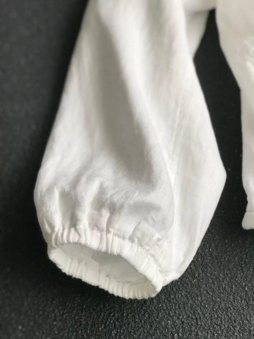 JI简轻奢进口亚麻半拉链立领宽松轻薄卫衣款外套 商品图11