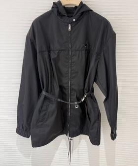 女款腰带连帽外套he020