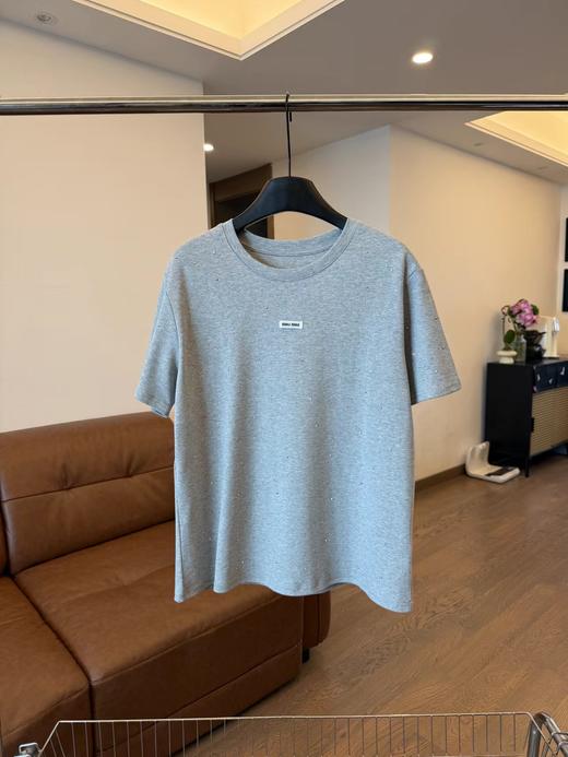 F040507日常简约休闲通勤重工烫钻圆领正肩版型短袖T恤 商品图11